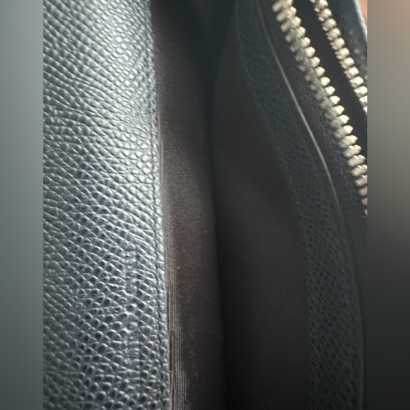 NWOT BALLY Mialiro Black Leather Embossed Wallet - Picture 9 of 13